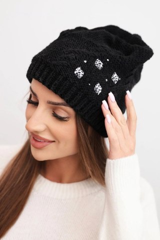 Czapka damska zimowa wełniana z ozdobnymi aplikacjami K468 czarna