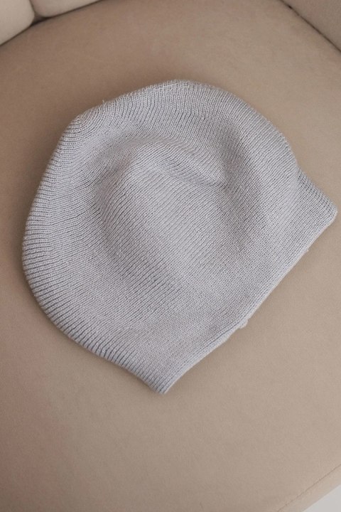 Czapka damska wełniana klasyczna gładka beanie K420 szara