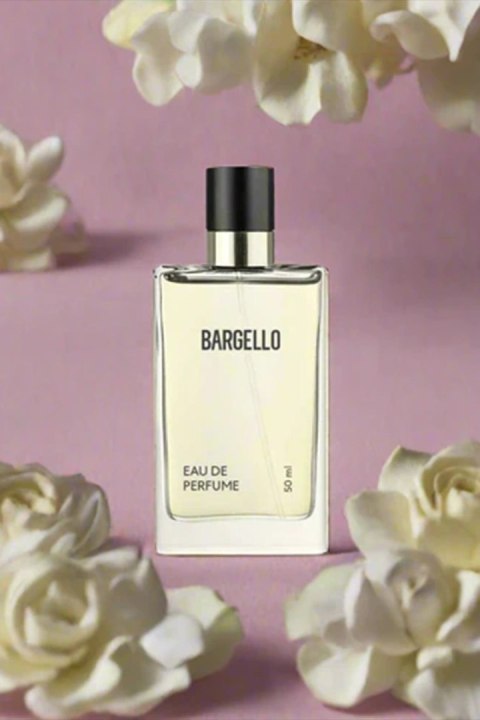 Perfumy damskie 215 o kwiatowym zapachu z gruszką i nutą wanilii 50 ml