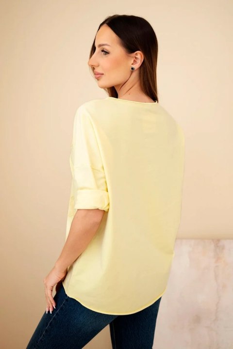Bluzka damska bawełniana z haftowanymi kwiatami i dekoltem V żółta