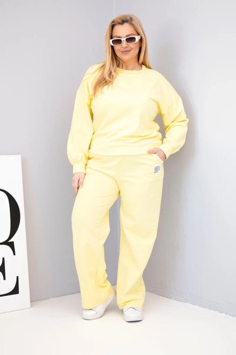 Energetyczny żółty komplet bawełniany Plus Size – luźna bluza i spodnie wide-leg