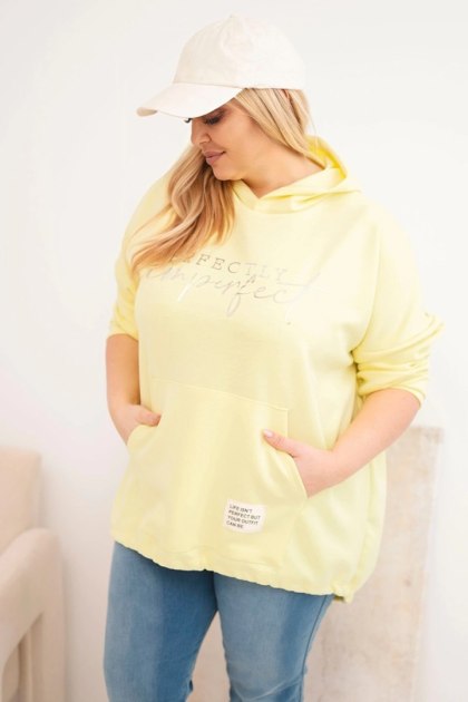 Bluza damska Plus Size z kapturem i nadrukiem żółta