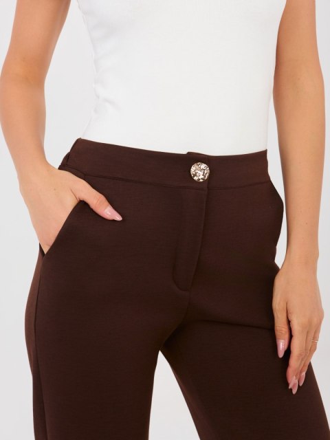 Spodnie masełko z prostymi nogawkami i wysokim stanem brązowe