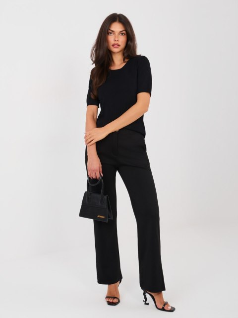 Spodnie masełko z prostymi nogawkami i wysokim stanem czarne