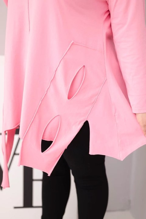 Bluzka damska bawełniana Plus Size z asymetrycznym dołem i wycięciami jasno różowa