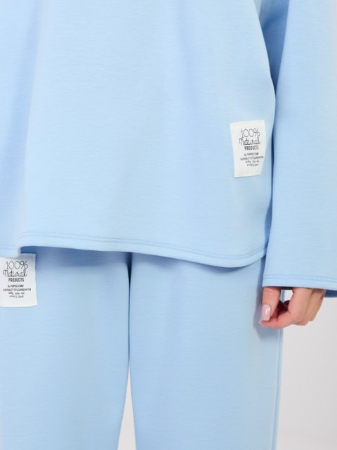 Komplet damski z naszywkami masełko niebieski