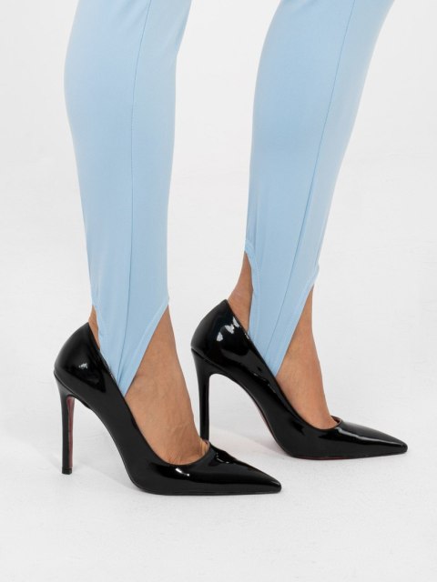 Jasno niebieskie legginsy masełko