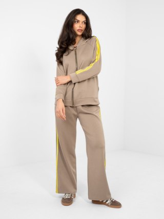 Komplet damski masełko z rozpinaną bluzą z kapturem IT-KMPL-21782.91