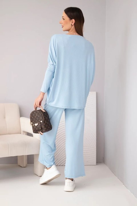 Komplet damski wiskozowy z luźną bluzką i spodniami niebieski