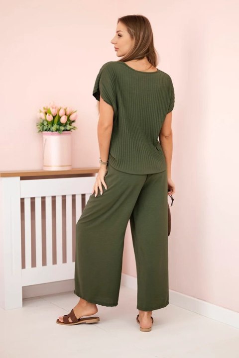 Komplet z wiskozy bluzka plisowana + spodnie khaki
