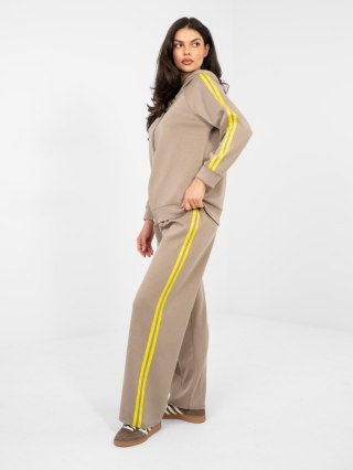 Komplet damski masełko z rozpinaną bluzą z kapturem IT-KMPL-21782.91