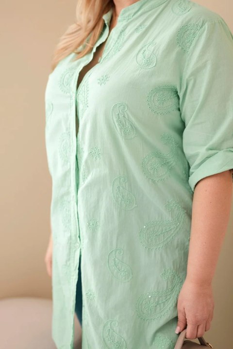 Sukienka damska Plus Size z haftem i podwijanym rękawem jabłkowa