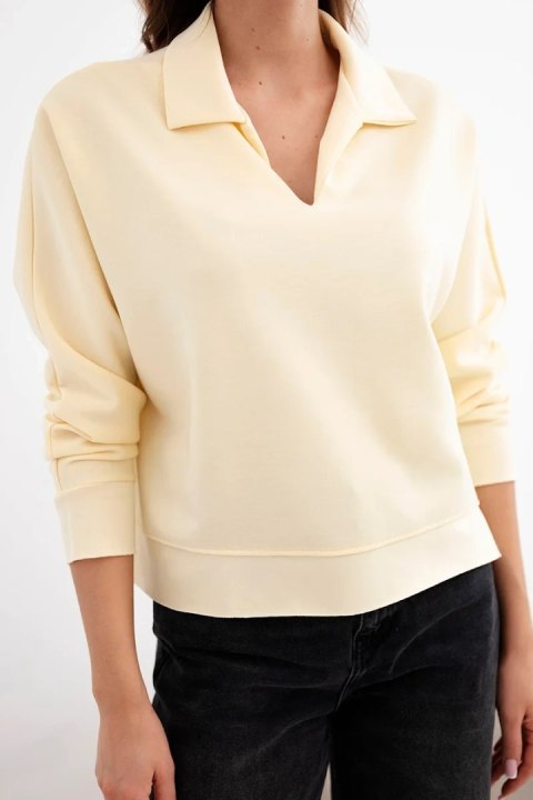 Bluza damska masełkowa z wiskozy i z kołnierzykiem i dekoltem V żółta