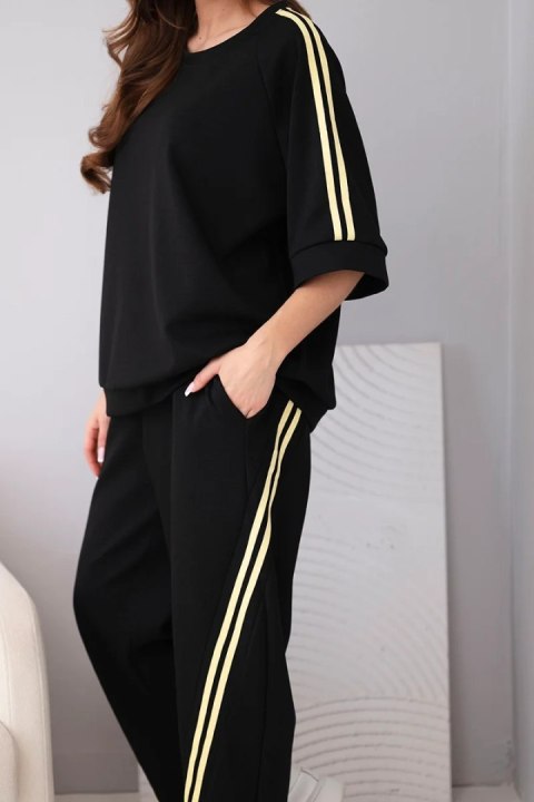 Komplet damski masełkowy z wiskozy bluza i spodnie z lampasami czarny