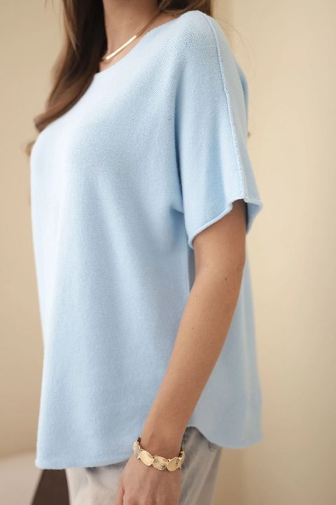 Sweter damski z krótkim rękawem o luźnym kroju błękitny