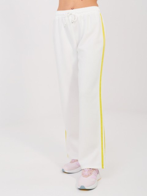 Komplet damski masełko z rozpinaną bluzą z kapturem IT-KMPL-21782.91