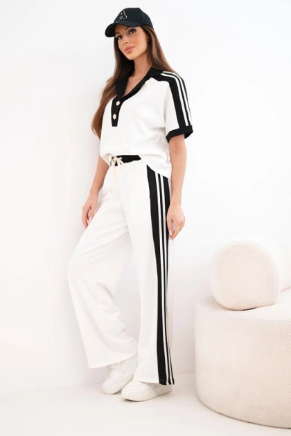 Komplet damski masełkowy z bluzą polo i szerokimi spodniami czarny