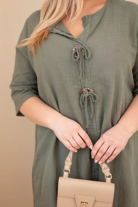 Sukienka damska bawełniana Plus Size z wiązaniem przy dekolcie khaki