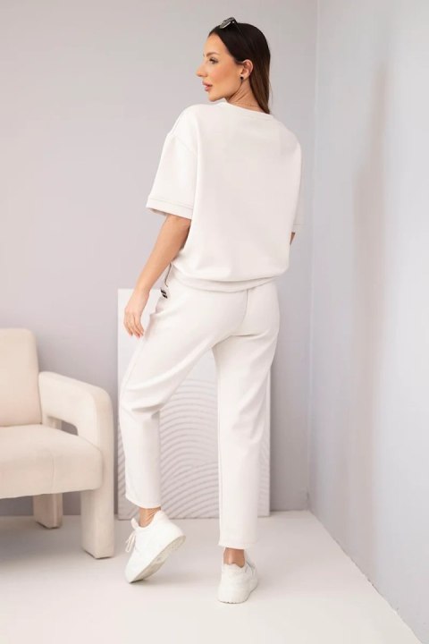 Komplet damski wiskozowy masełko z krótkim rękawem i spodniami z podwijaną nogawką jasny beżowy