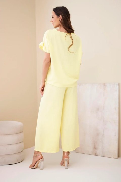 Komplet damski wiskozowy z bluzką z nadrukiem i spodniami żółty