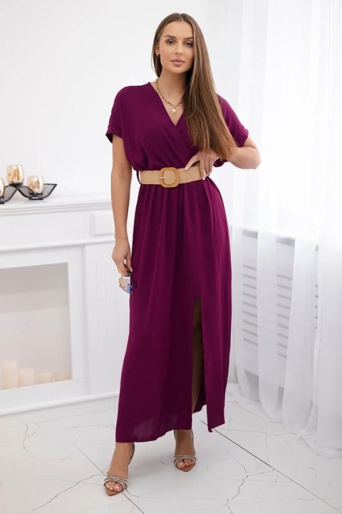 Sukienka długa maxi w kolorze śliwkowym z ozdobnym paskiem