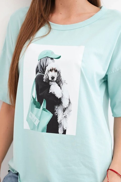 Bluzka damska bawełniana oversize z krótkim rękawem i modnym nadrukiem ciemno miętowa