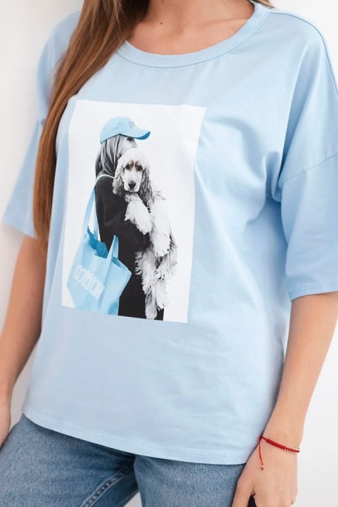 Bluzka damska bawełniana oversize z krótkim rękawem i modnym nadrukiem niebieska