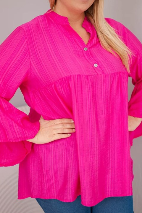 Bluzka damska wiskozowa Plus Size z falbaniastym rękawem i dekoltem V fuksja
