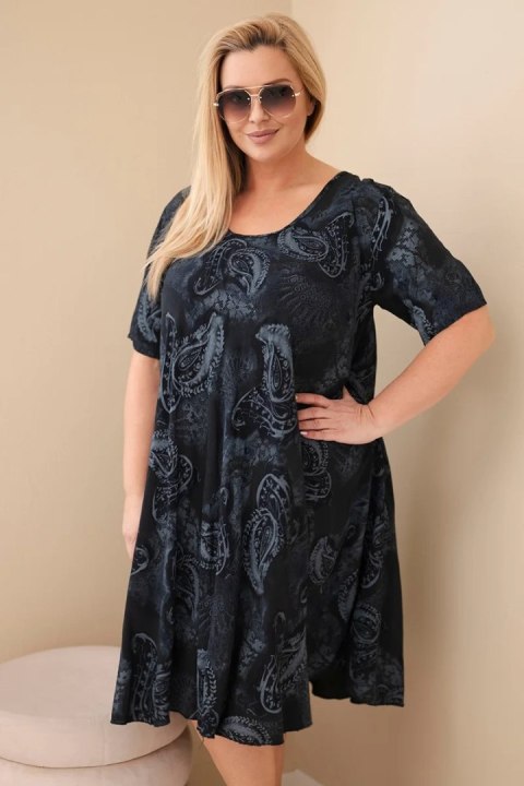 Czarna sukienka wiskozowa Plus Size we wzór paisley