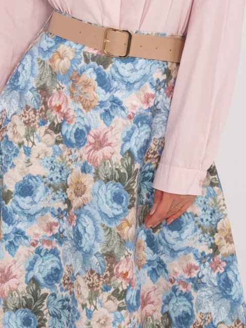 Jasno niebieska elegancka spódnica w kwiaty