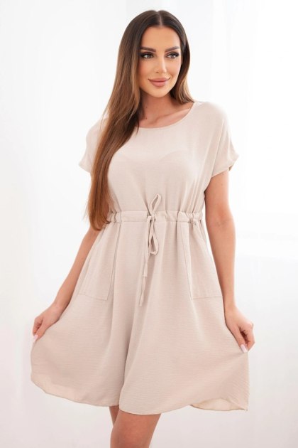 Sukienka damska z krótkim rękawem i wiązaniem w pasie beżowa