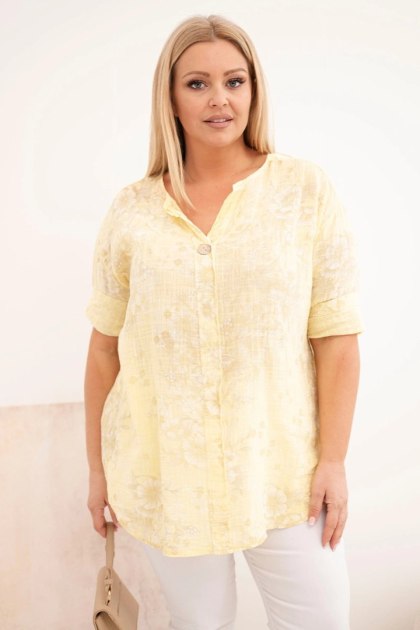 Bluzka damska bawełniana Plus Size z krótkim rękawem i ozdobnym guzikiem żółta