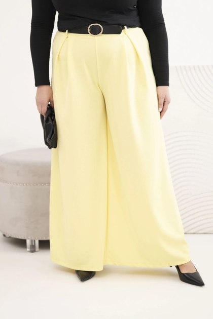 Spodnie damskie Plus Size z szeroką nogawką i paskiem żółte
