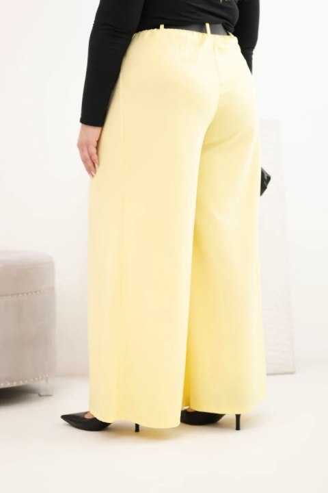 Spodnie damskie Plus Size z szeroką nogawką i paskiem żółte