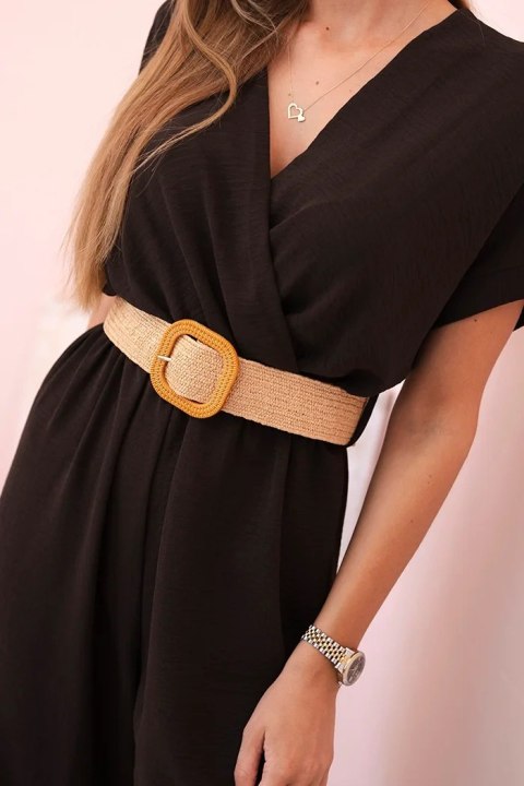 Kombinezon z ozdobnym paskiem w talii brązowy