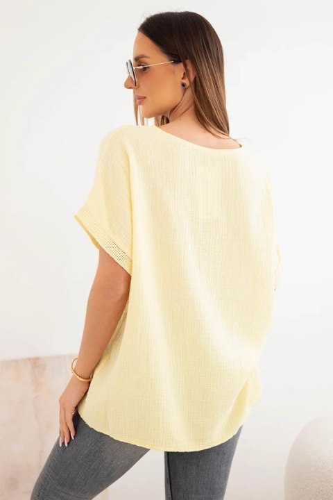 Bluzka damska bawełniana muślinowa oversize z dekoltem V i koronką żółta