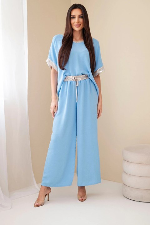 Niebieski komplet z wiskozy ze złotym obszyciem