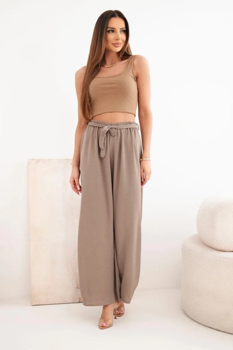 Spodnie z szeroką i wiązaniem w pasie mocca