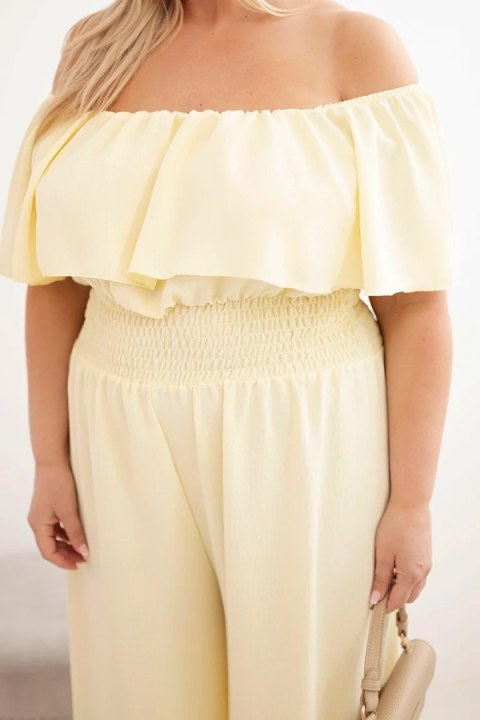 Kombinezon damski wiskozowy Plus Size hiszpanka z falbaną i szeroką nogawką żółty
