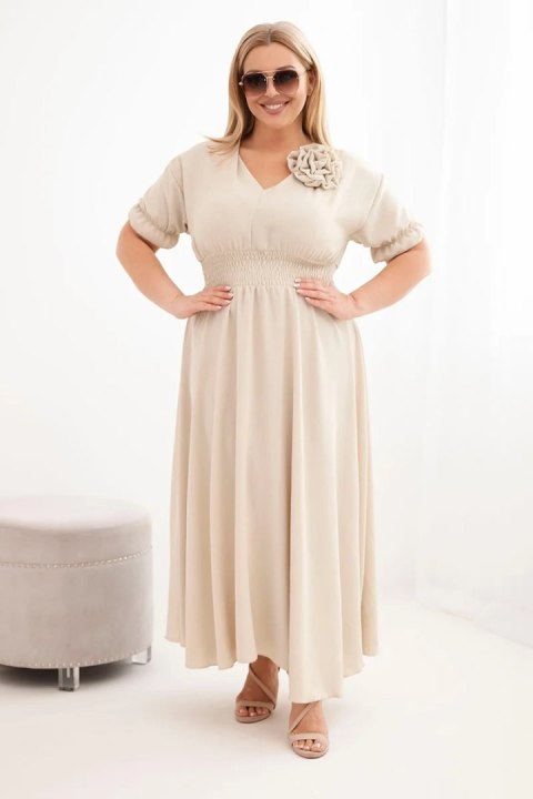 Sukienka damska wiskozowa Plus Size z dekoltem V i marszczoną talią ciemno beżowa