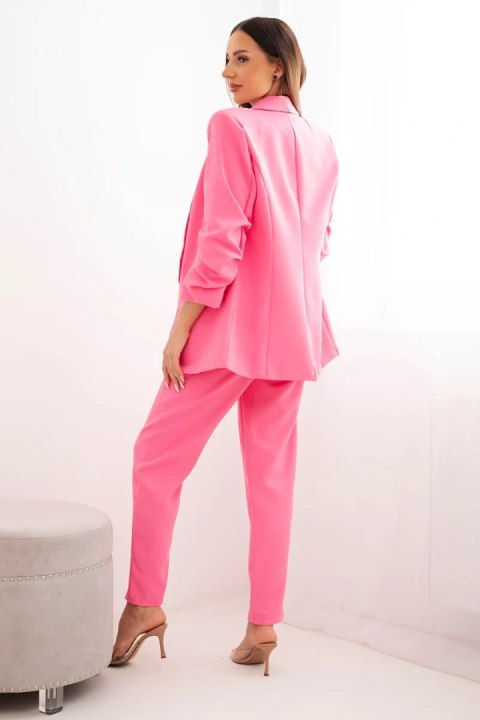 Komplet elegancki marynarki ze spodniami jasny różowy