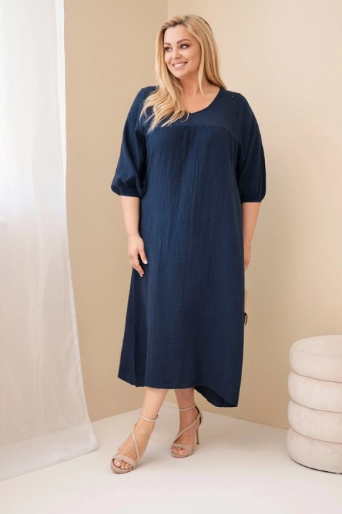 Granatowa sukienka muślinowa Plus Size z dekoltem V i rękawem 3/4