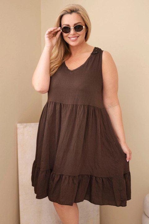 Brązowa sukienka wiskozowa Plus Size z koronkowymi plecami i dekoltem V