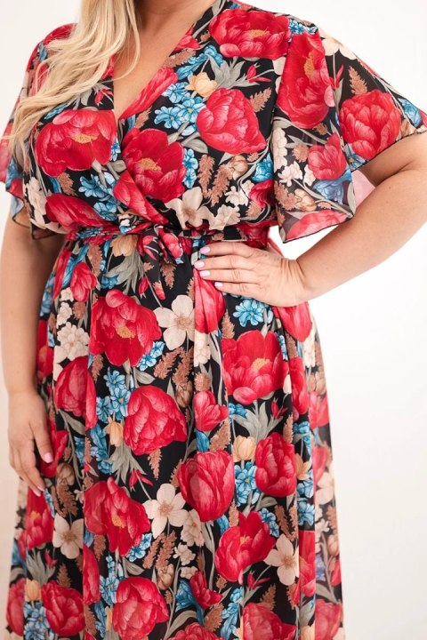 Sukienka damska Plus Size w kwiaty z wiązaniem czarna