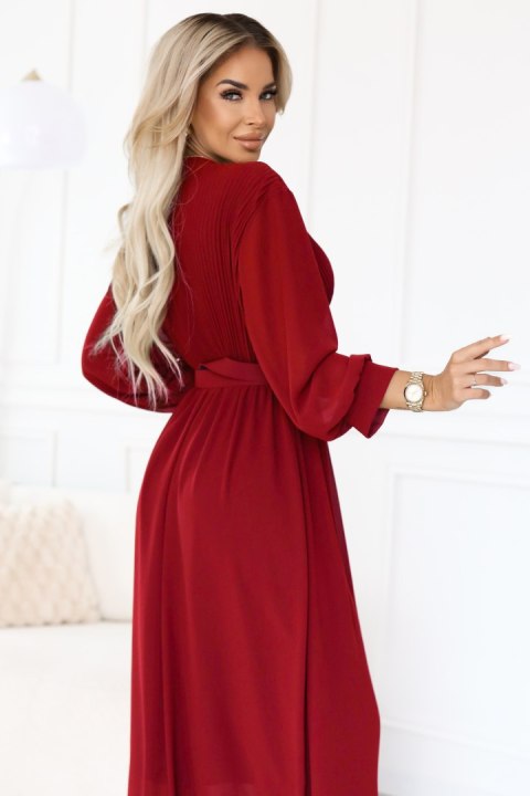 639-1 Elegancka plisowana sukienka maxi z paskiem i kopertowym dekoltem - bordowa - UNI