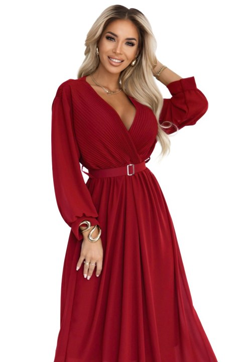 639-1 Elegancka plisowana sukienka maxi z paskiem i kopertowym dekoltem - bordowa - UNI