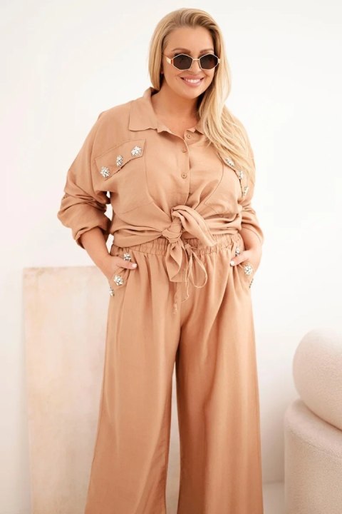 Camelowy komplet damski Plus Size bawełniany – koszula i szerokie spodnie