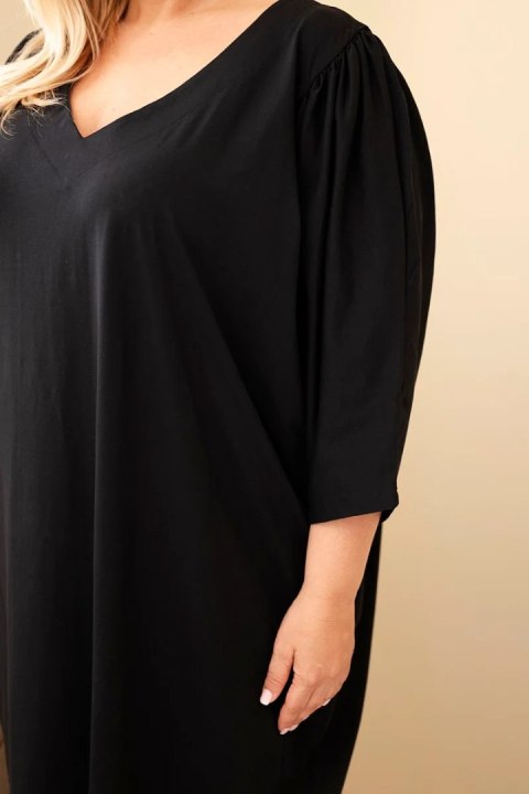 Sukienka damska Plus Size z kieszeniami czarna