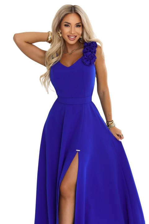 643-8 Elegancka wieczorowa suknia maxi z rozcięciem i różami - chabrowa - M