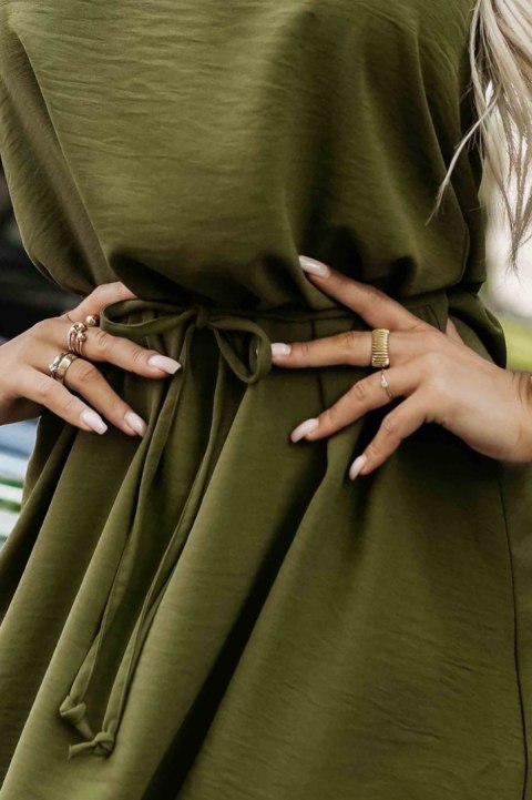 296-14 VICTORIA Trapezowa sukienka bez rękawków z wiązaniem w pasie - khaki - XL